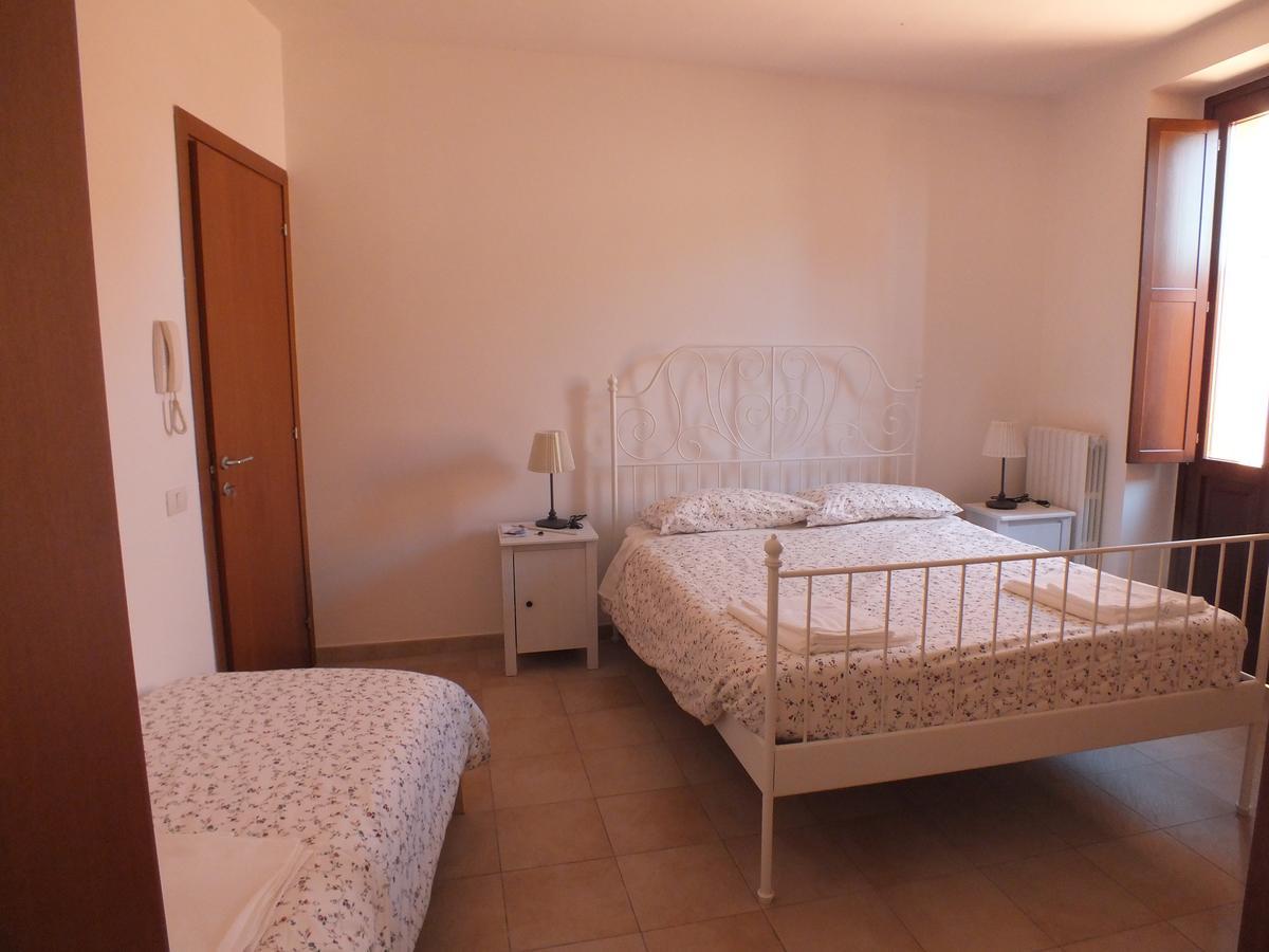 이에시 Il Torrione B&B 외부 사진